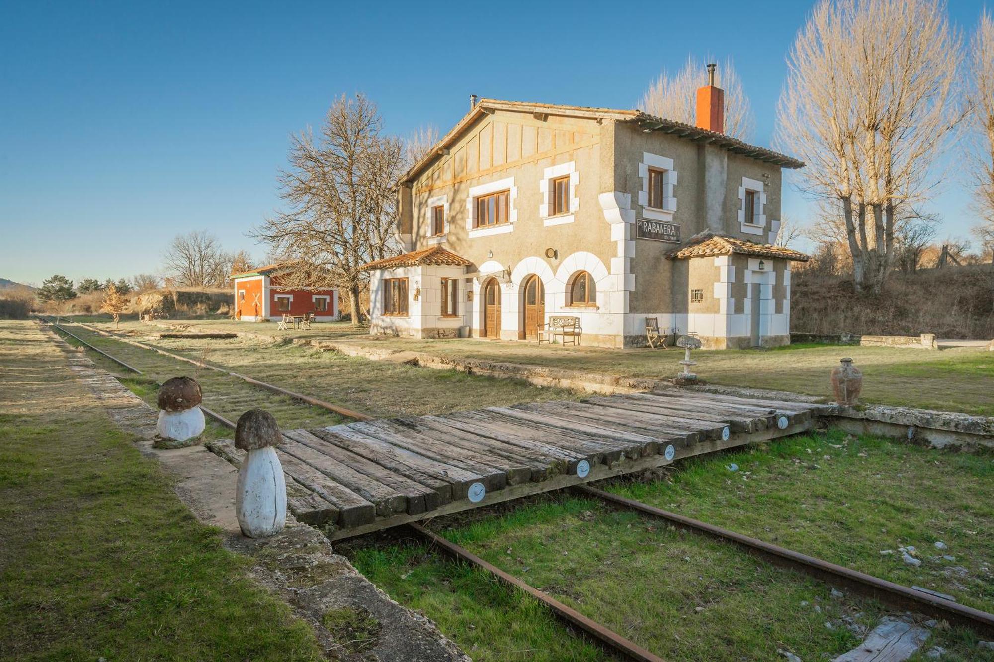 La Estacion De Rabanera Guest House Rabanera del Pinar ภายนอก รูปภาพ